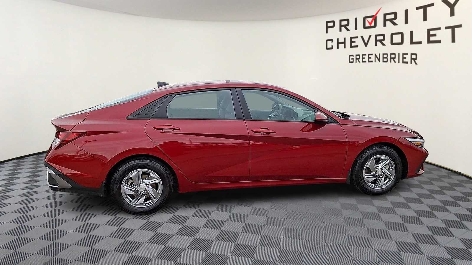 Thumbnail: 2024 Hyundai Elantra - 9