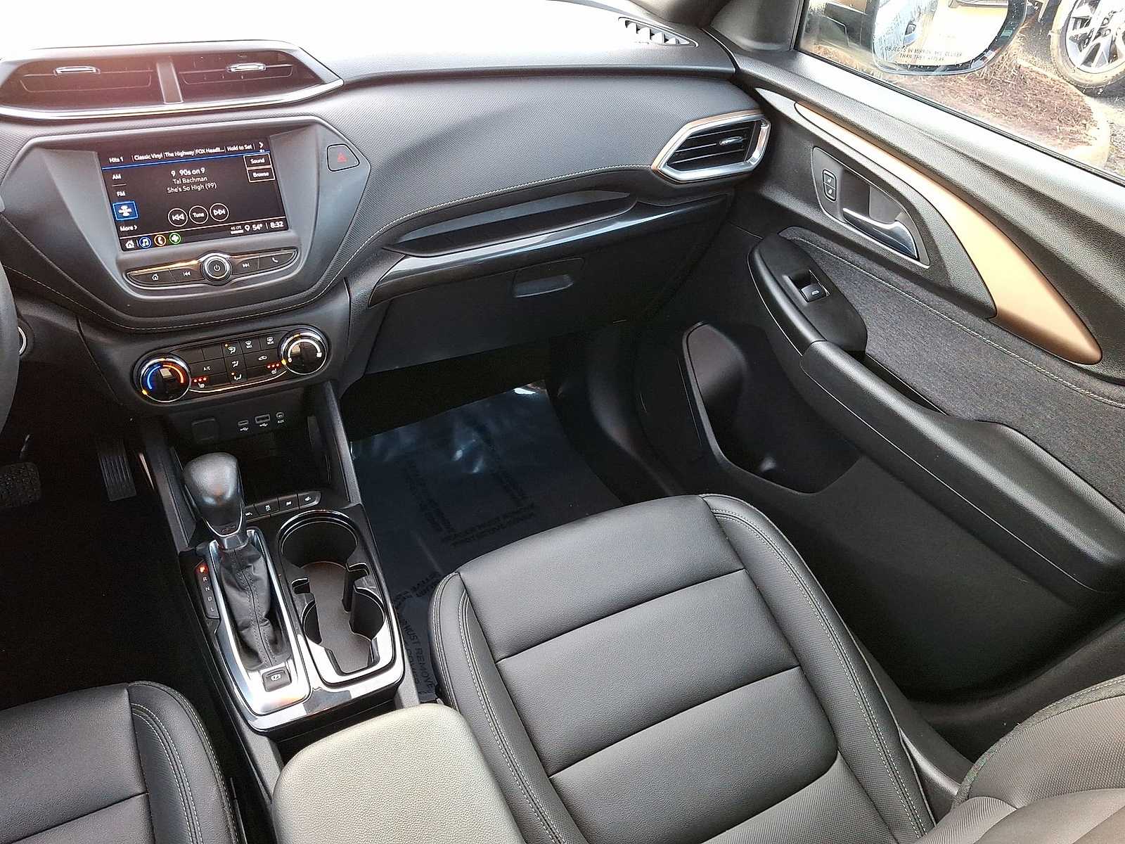 Thumbnail: 2022 Chevrolet TrailBlazer - 12