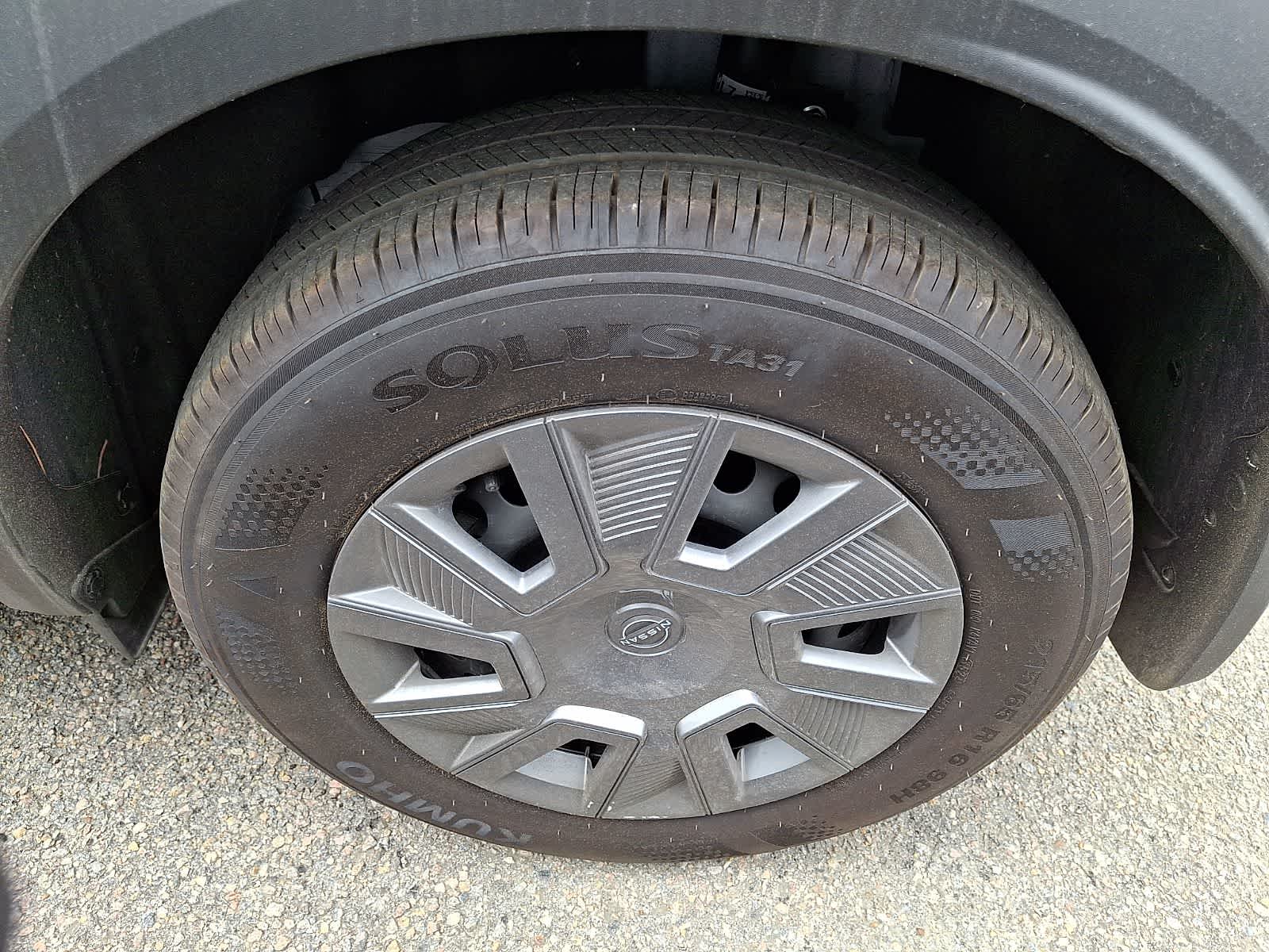 Thumbnail: 2025 Nissan Kicks - 6