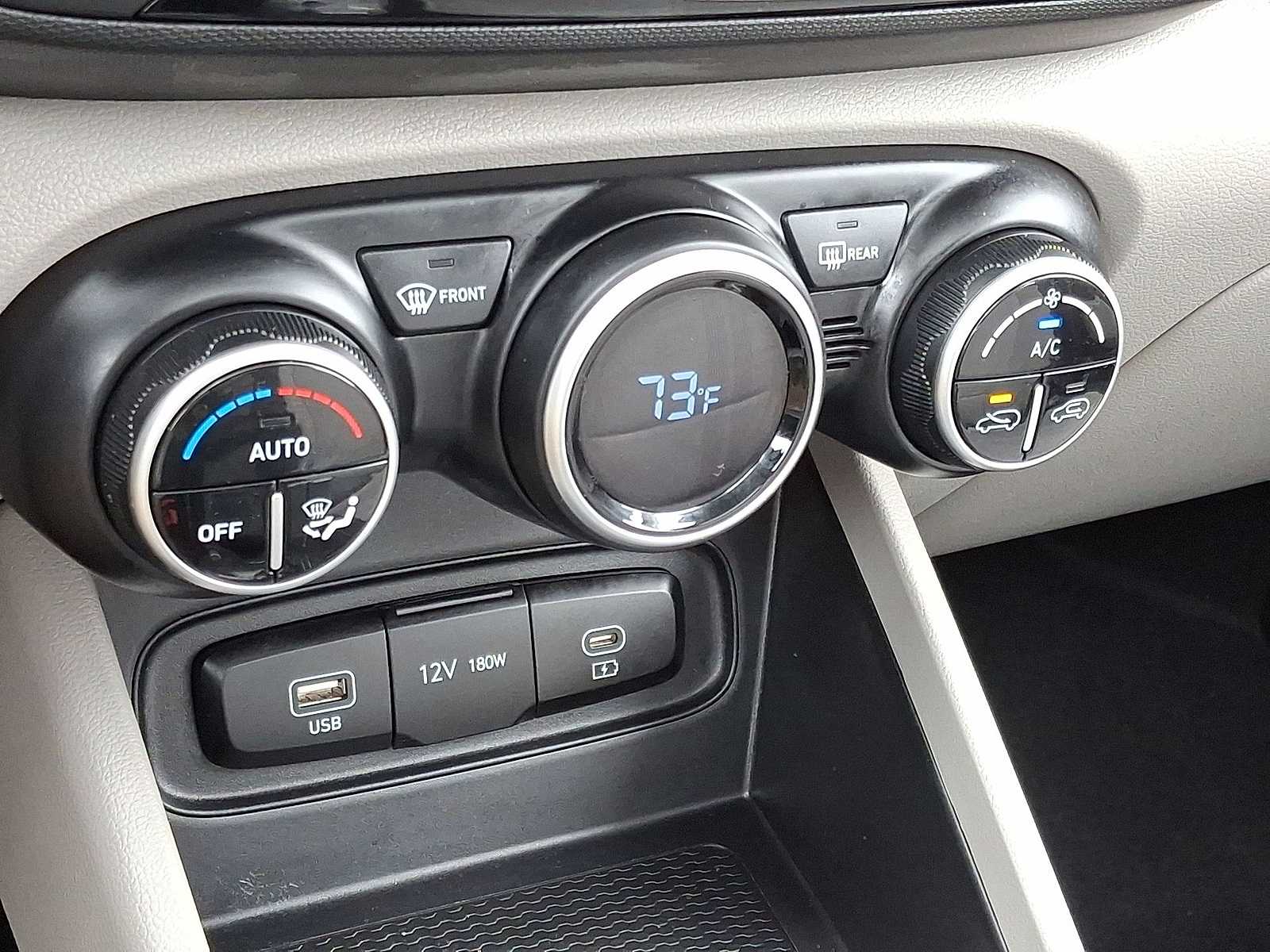 Thumbnail: 2025 Hyundai Venue - 23