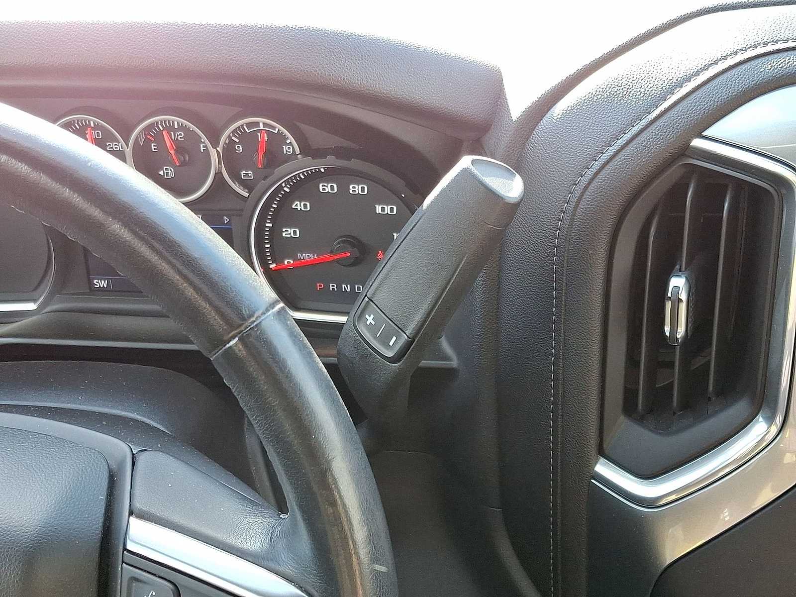 Thumbnail: 2020 Chevrolet Silverado 1500 - 21