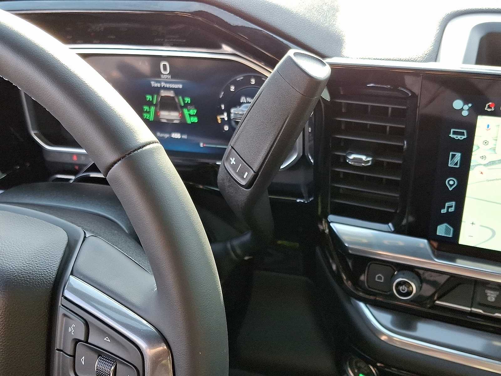 Thumbnail: 2026 Chevrolet Silverado 3500 - 13