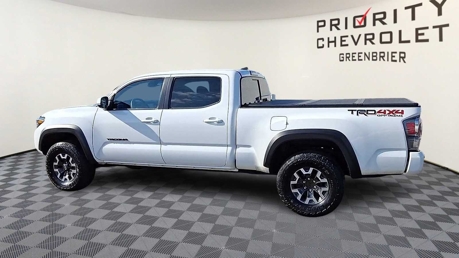 Thumbnail: 2023 Toyota Tacoma - 6