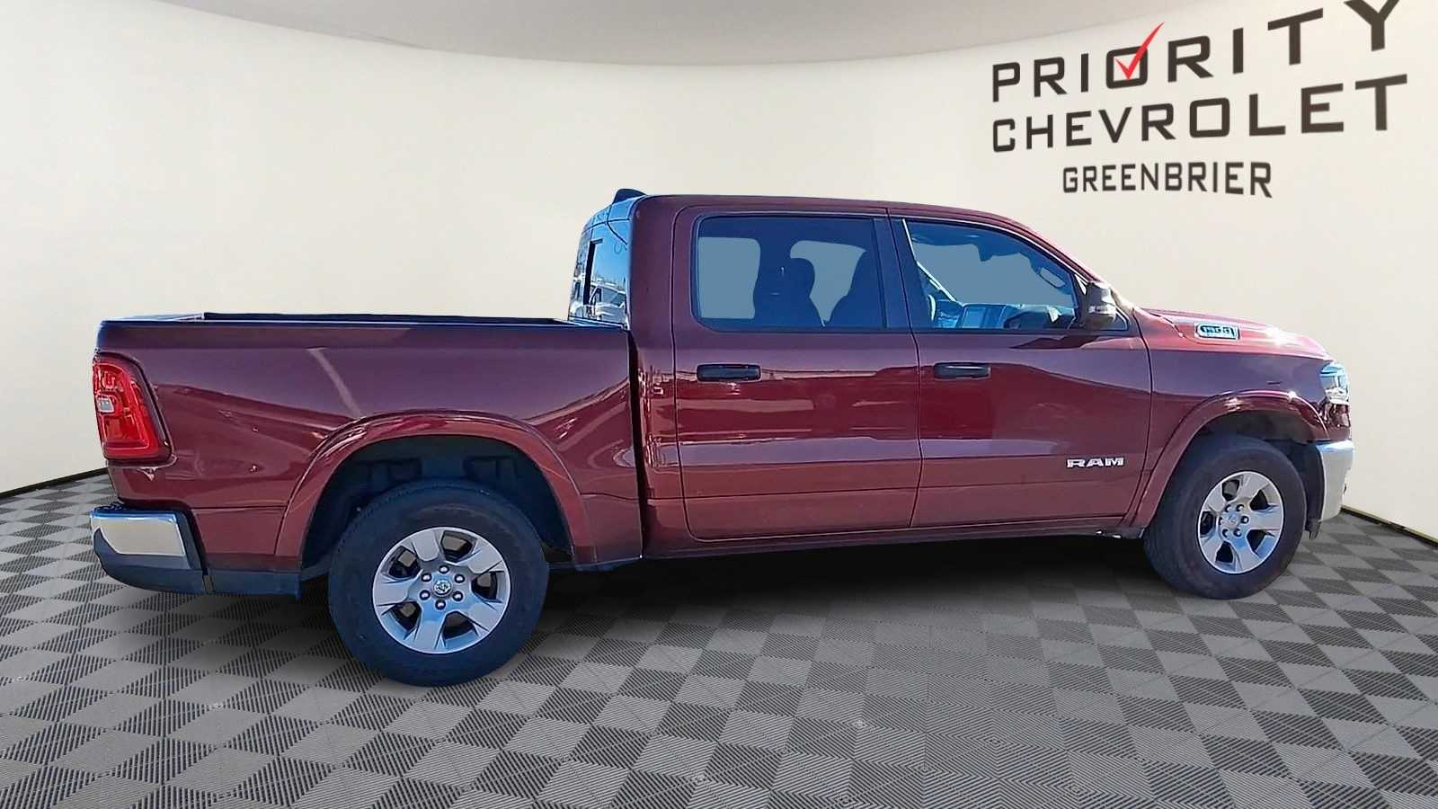 Thumbnail: 2025 RAM 1500 - 9