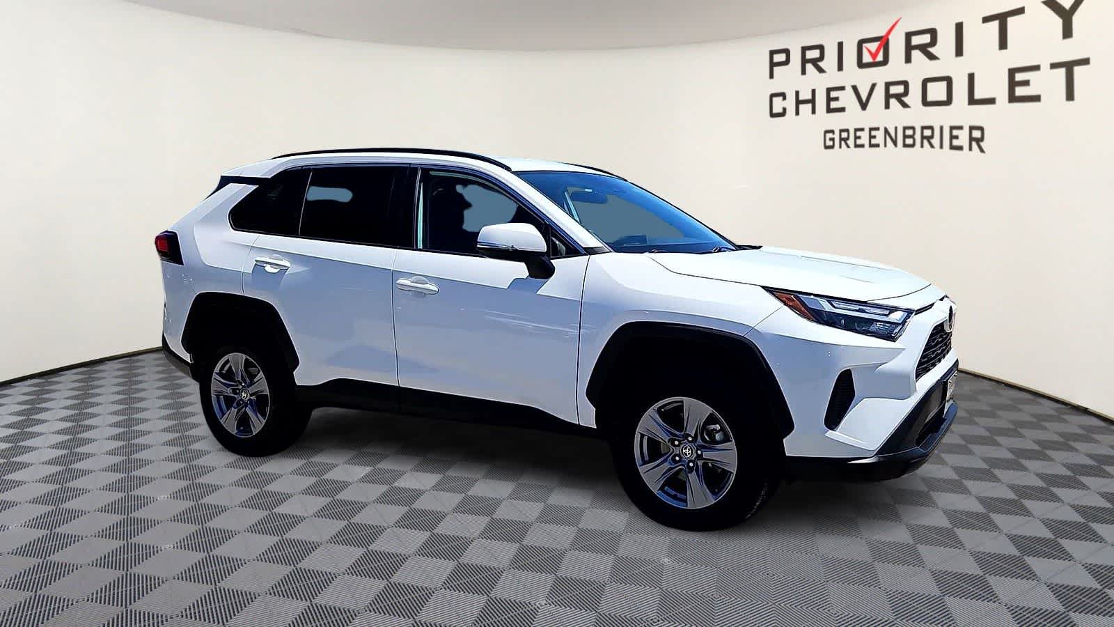 Thumbnail: 2022 Toyota RAV4 - 2