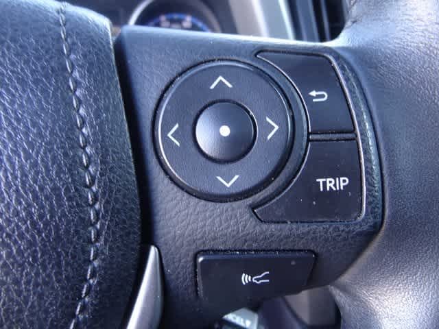 Thumbnail: 2017 Toyota RAV4 - 20