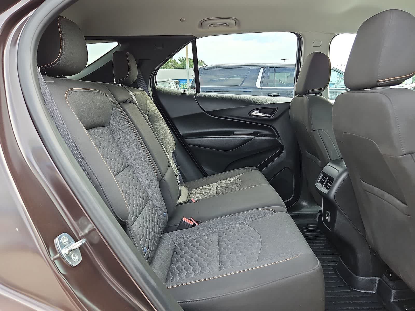 Thumbnail: 2020 Chevrolet Equinox - 31