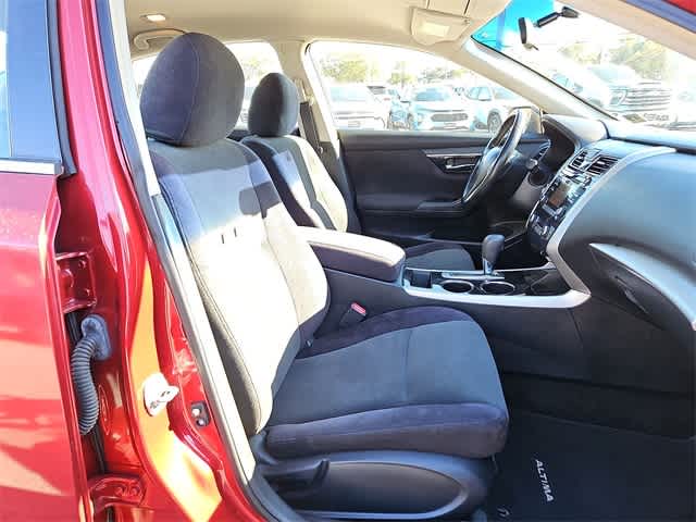 Thumbnail: 2013 Nissan Altima - 32