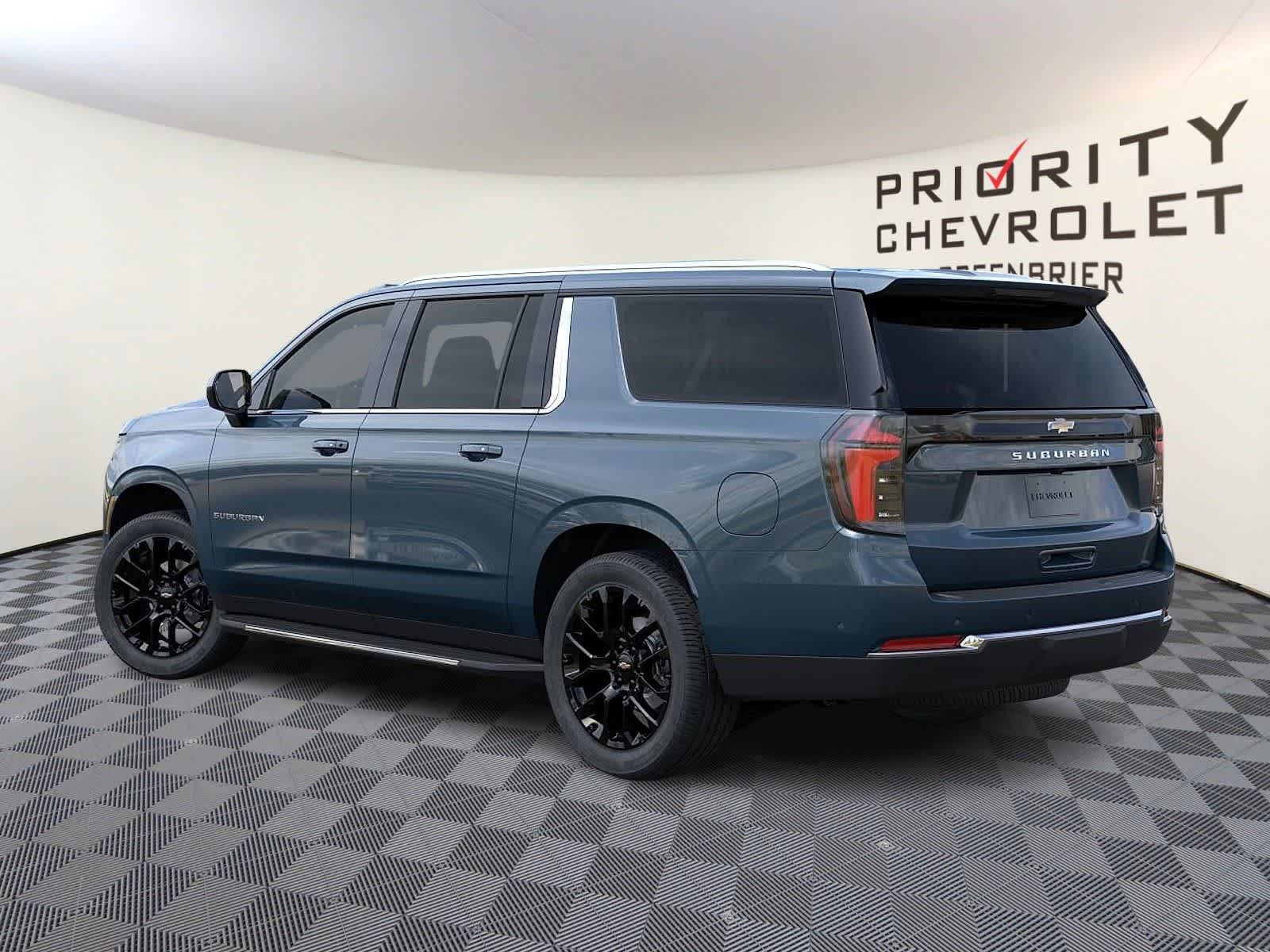 Thumbnail: 2026 Chevrolet Suburban - 3