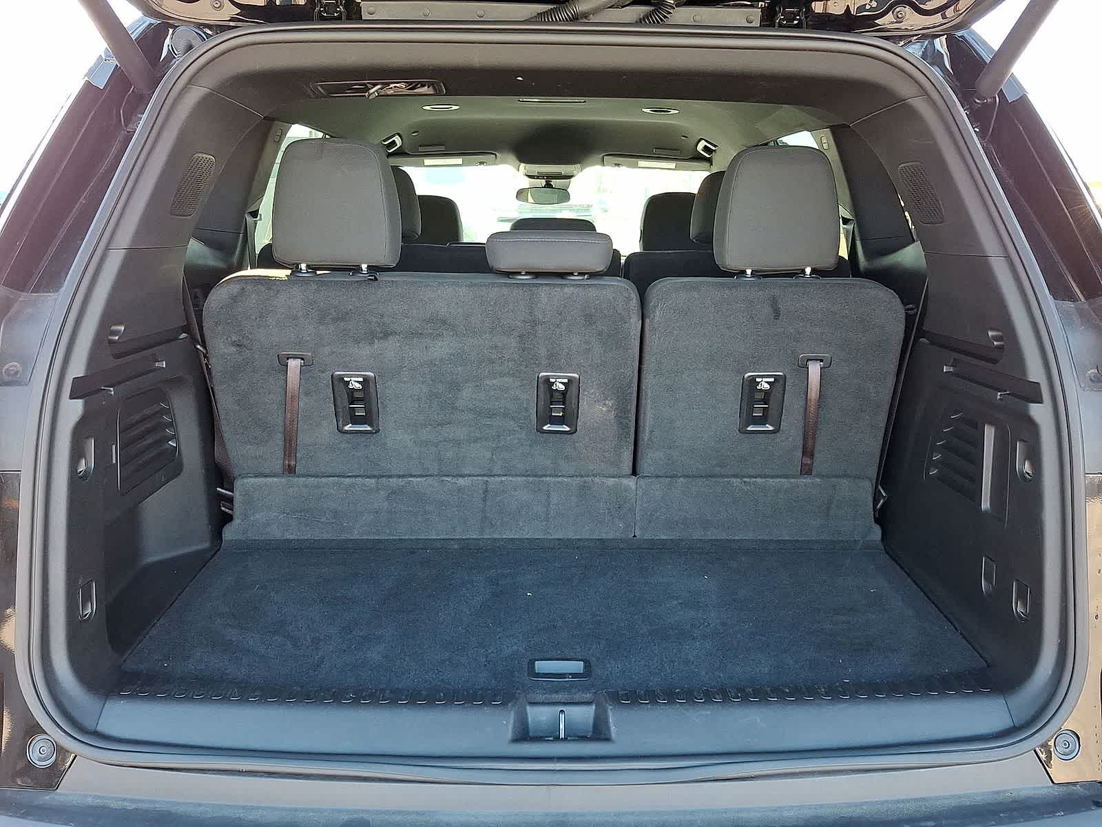 Thumbnail: 2025 GMC Acadia - 32