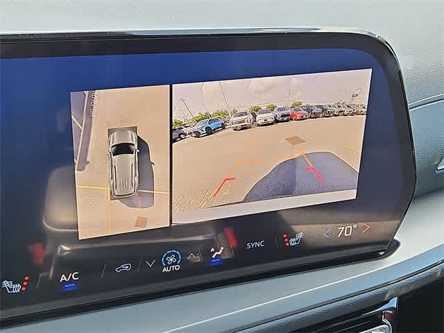 Thumbnail: 2025 Chevrolet Traverse - 14