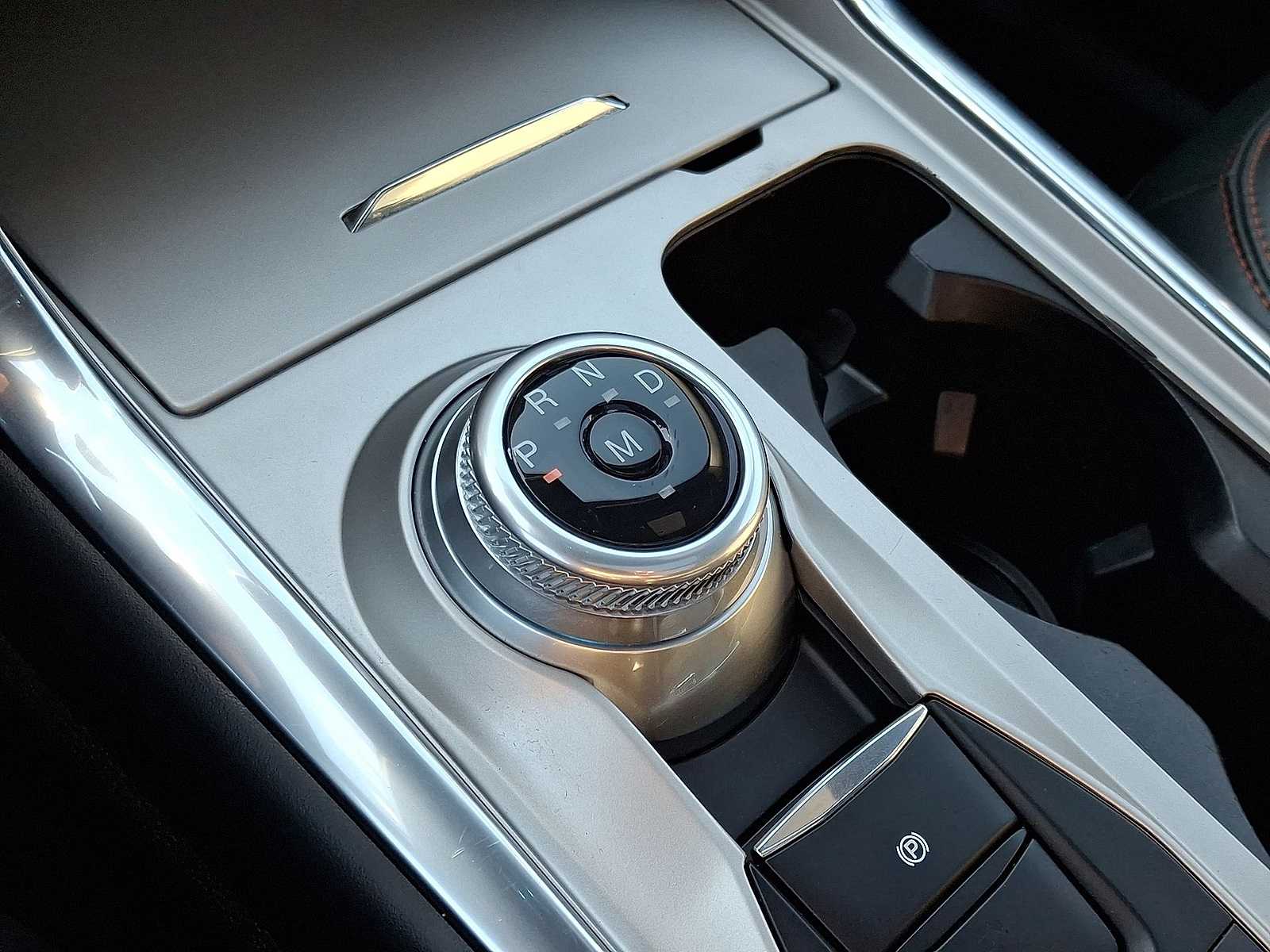 Thumbnail: 2022 Ford Explorer - 22