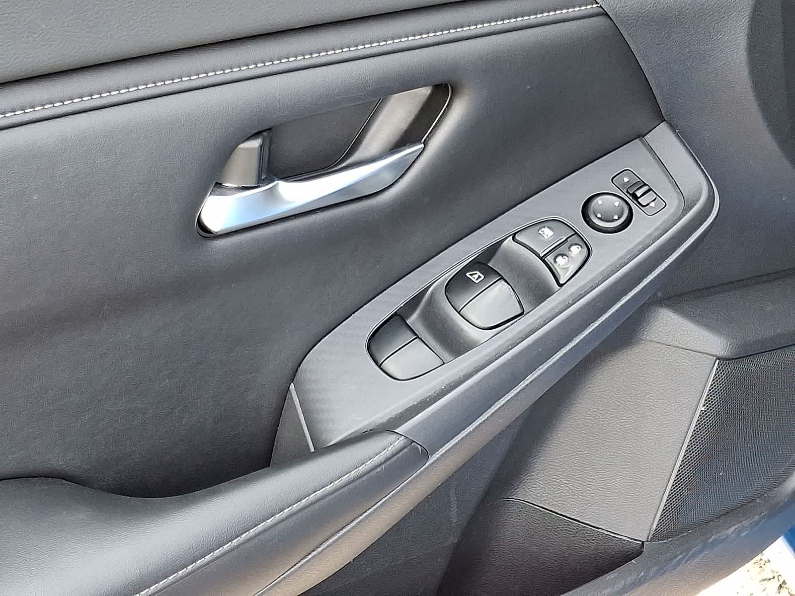 Thumbnail: 2020 Nissan Sentra - 28