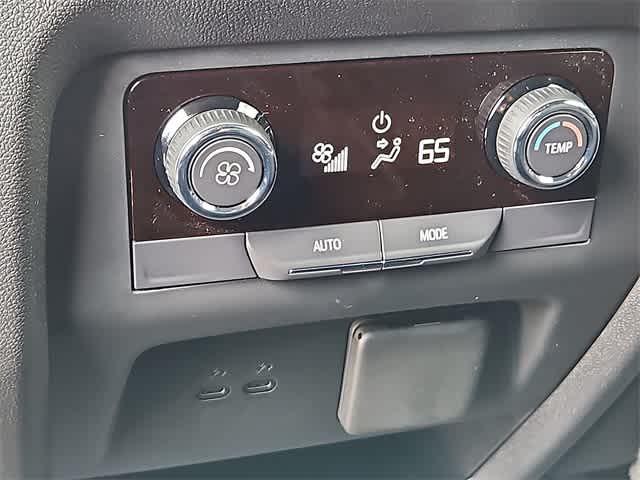 Thumbnail: 2026 Chevrolet Traverse - 23