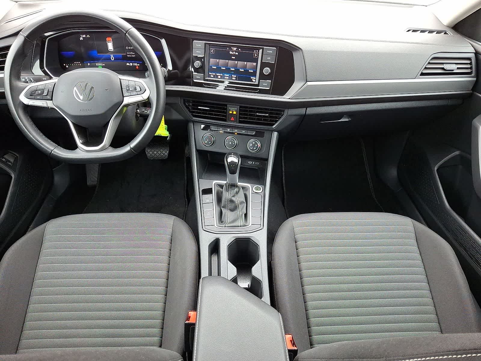 Thumbnail: 2024 Volkswagen Jetta - 11