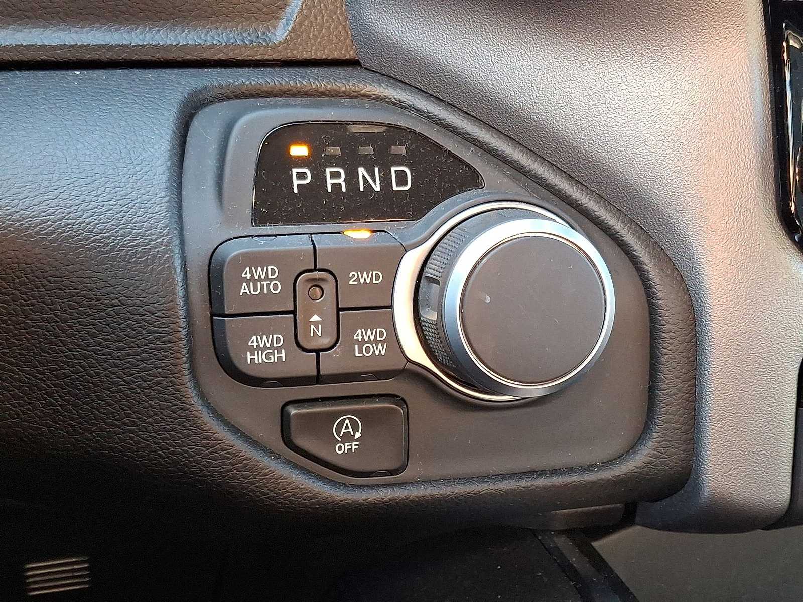 Thumbnail: 2025 RAM 1500 - 21