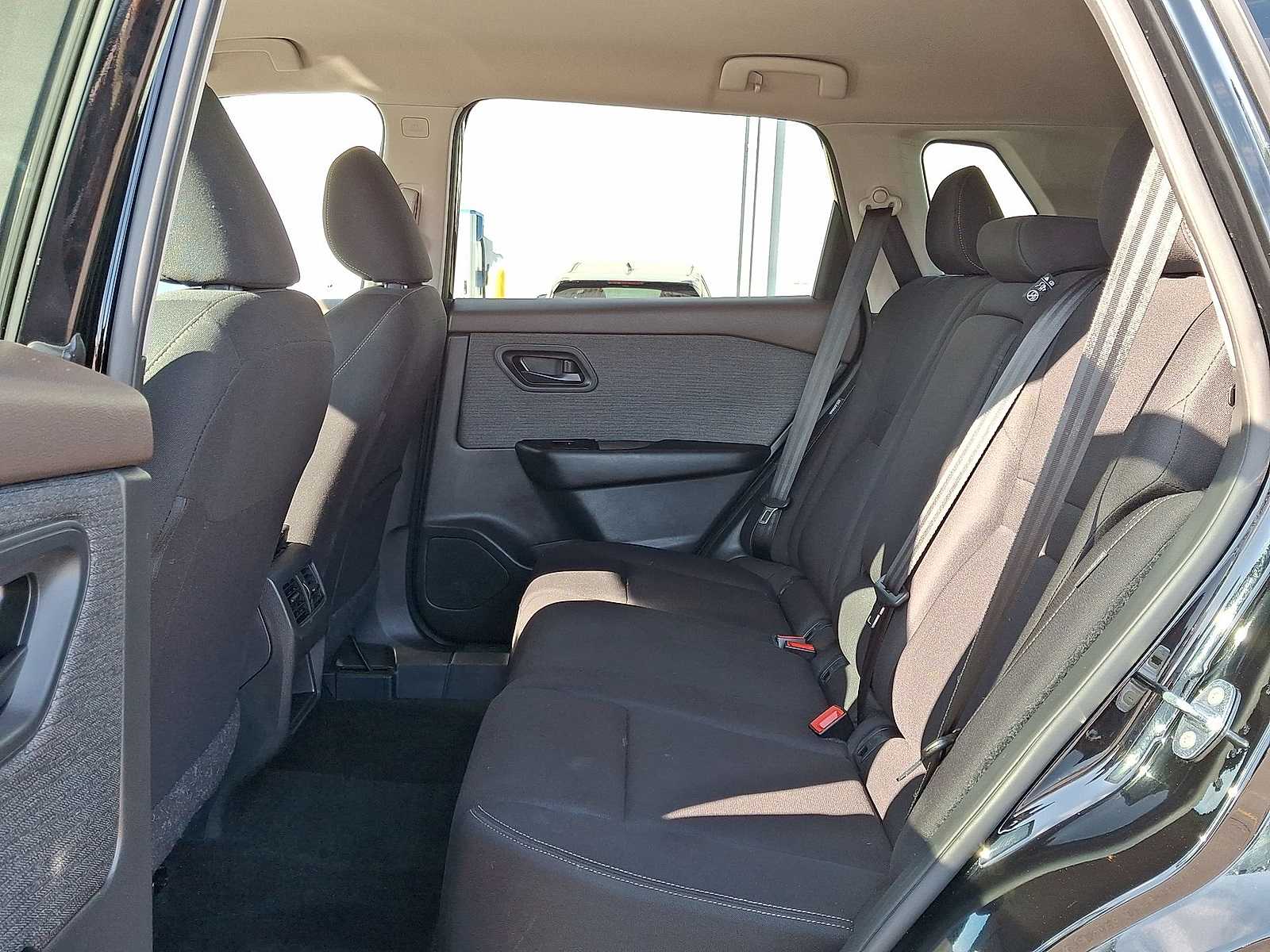 Thumbnail: 2023 Nissan Rogue - 29