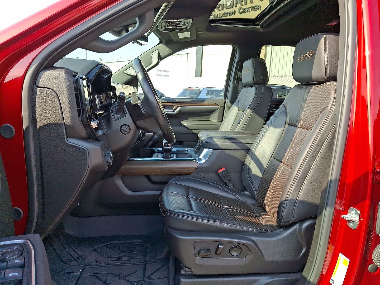 Thumbnail: 2025 Chevrolet Silverado 1500 - 26