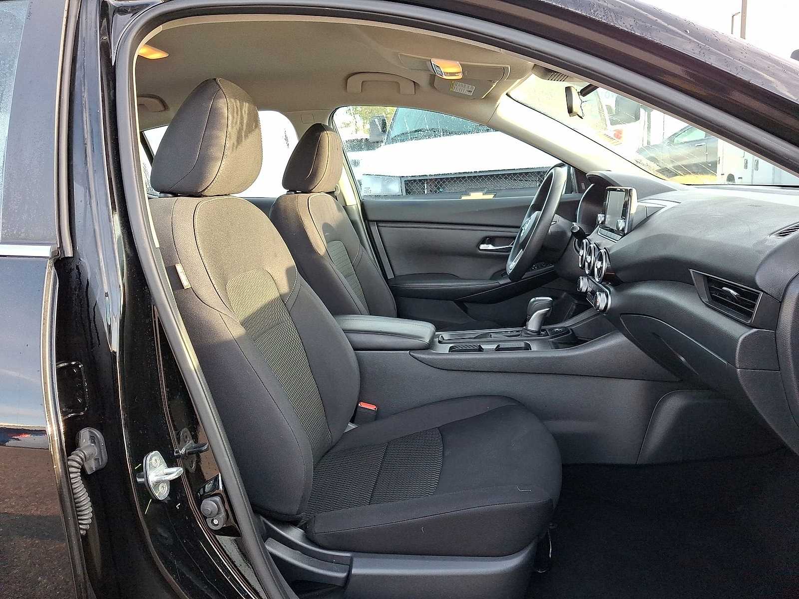 Thumbnail: 2021 Nissan Sentra - 31