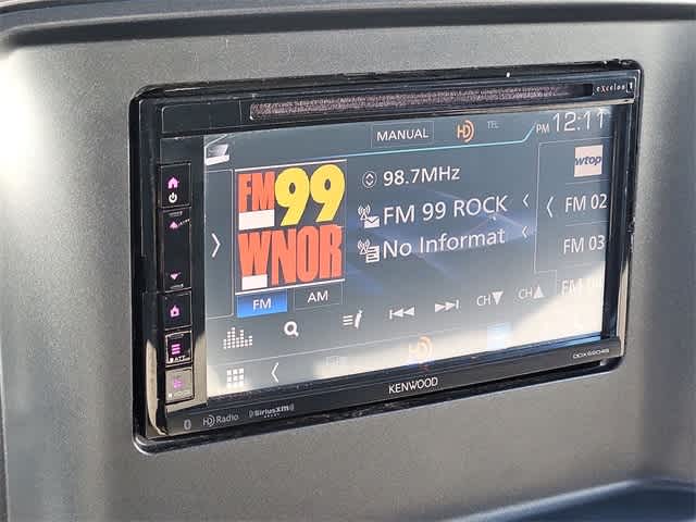 Thumbnail: 2016 Chevrolet Silverado 1500 - 19