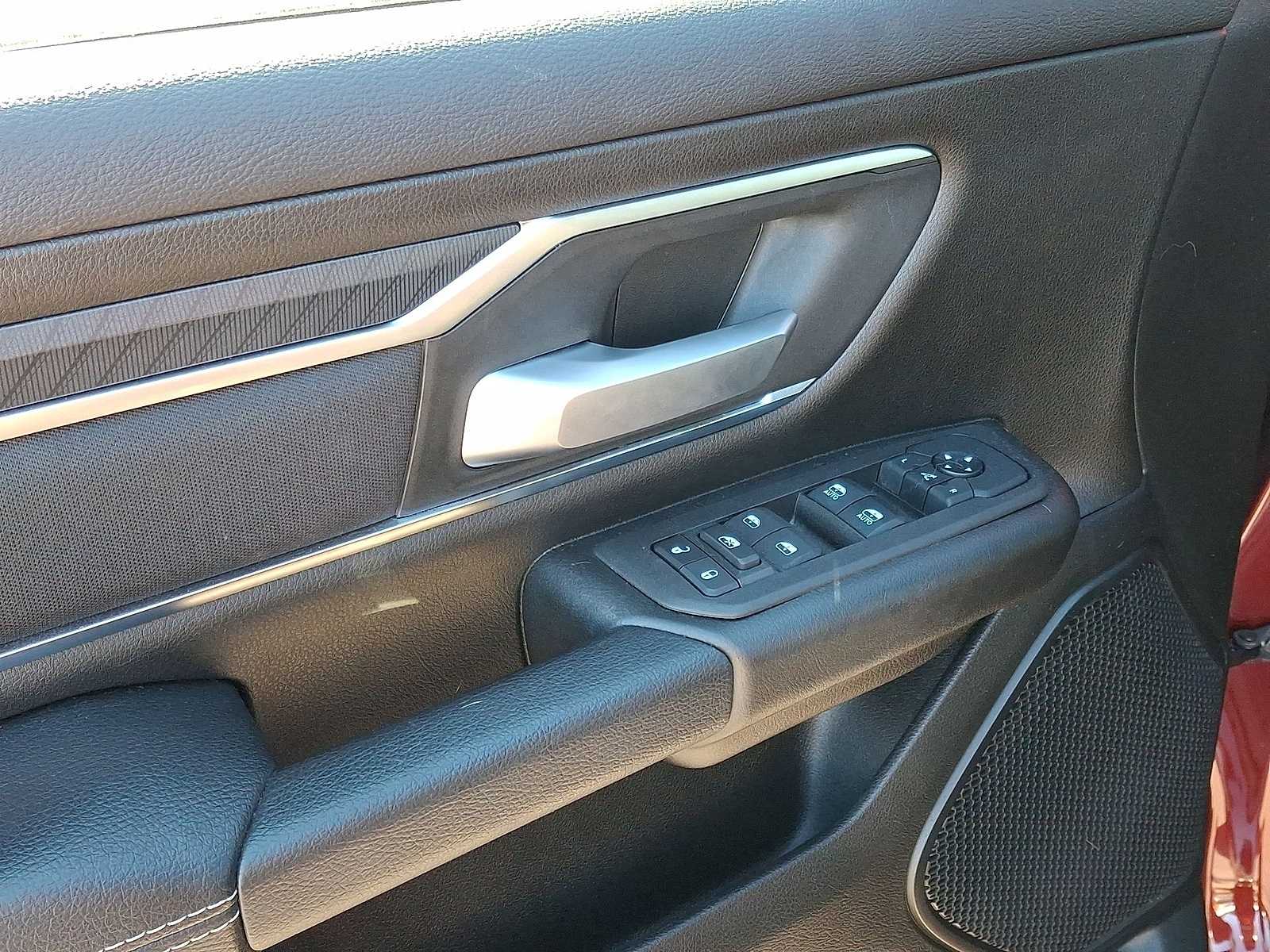 Thumbnail: 2025 RAM 1500 - 28