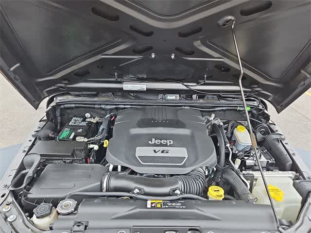 Thumbnail: 2017 Jeep Wrangler - 31