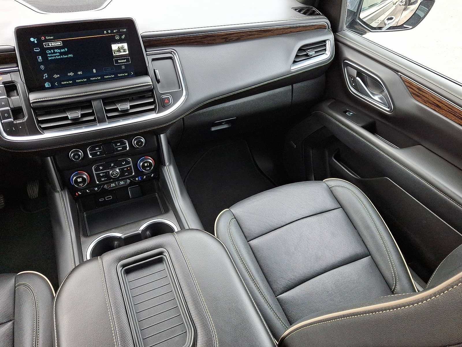 Thumbnail: 2024 Chevrolet Suburban - 12