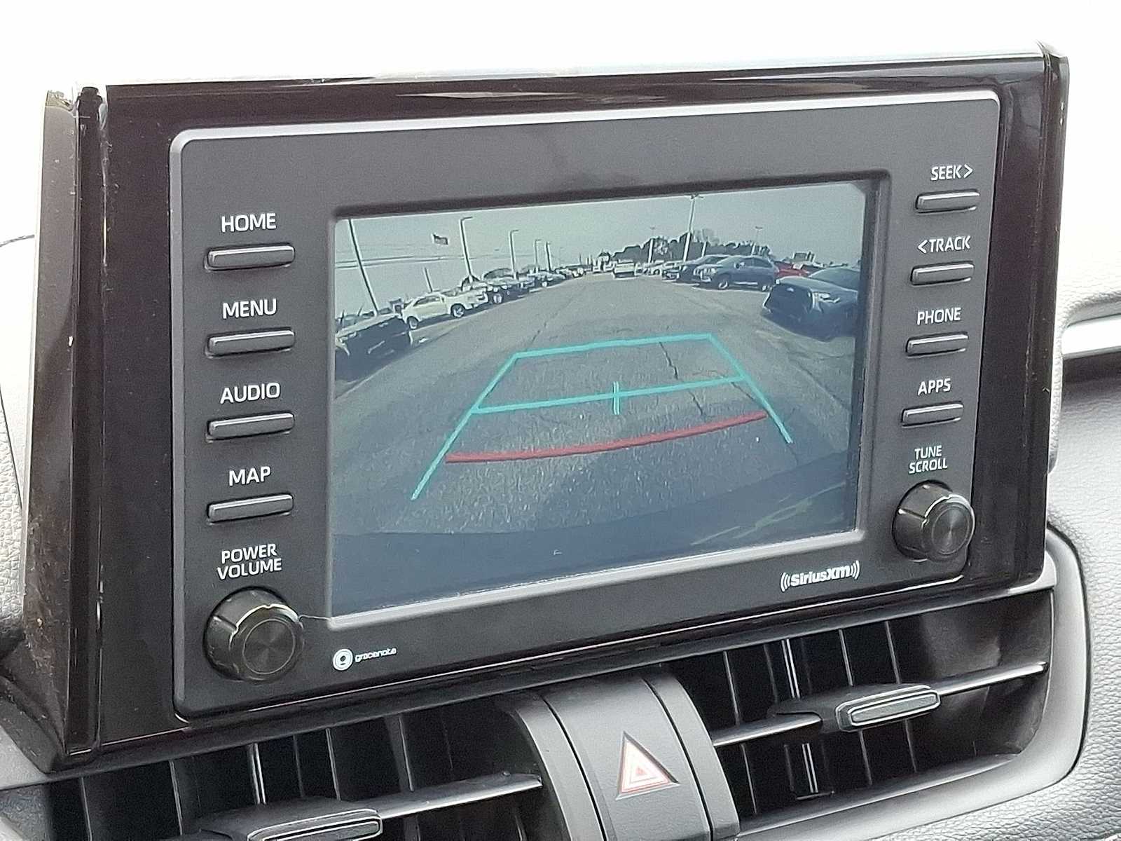 Thumbnail: 2022 Toyota RAV4 - 20