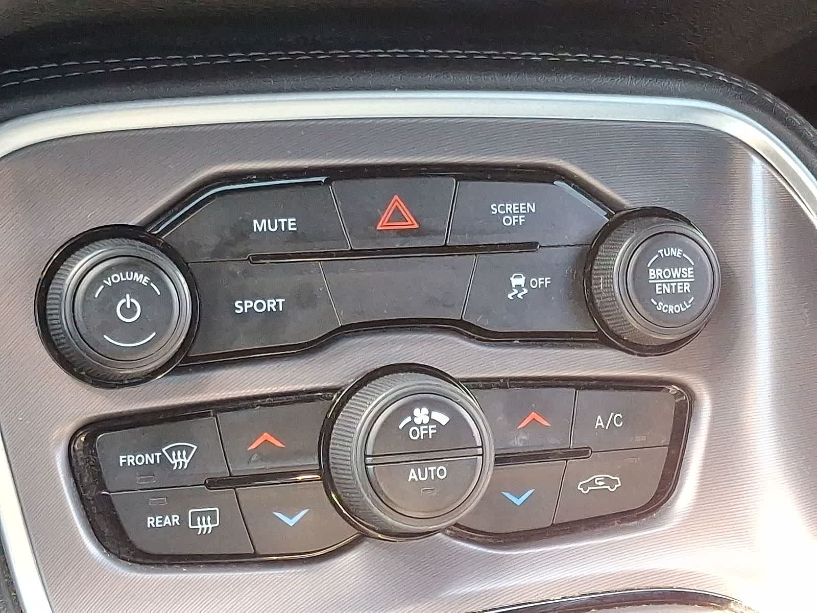 Thumbnail: 2021 Dodge Challenger - 23