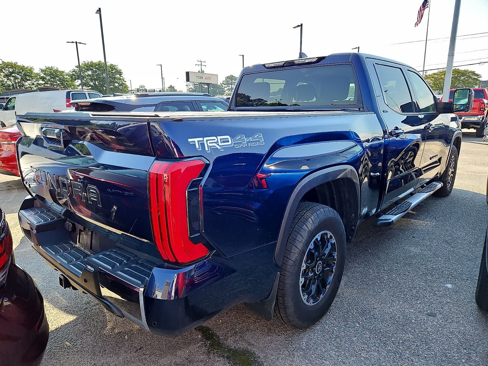 Thumbnail: 2024 Toyota Tundra - 3