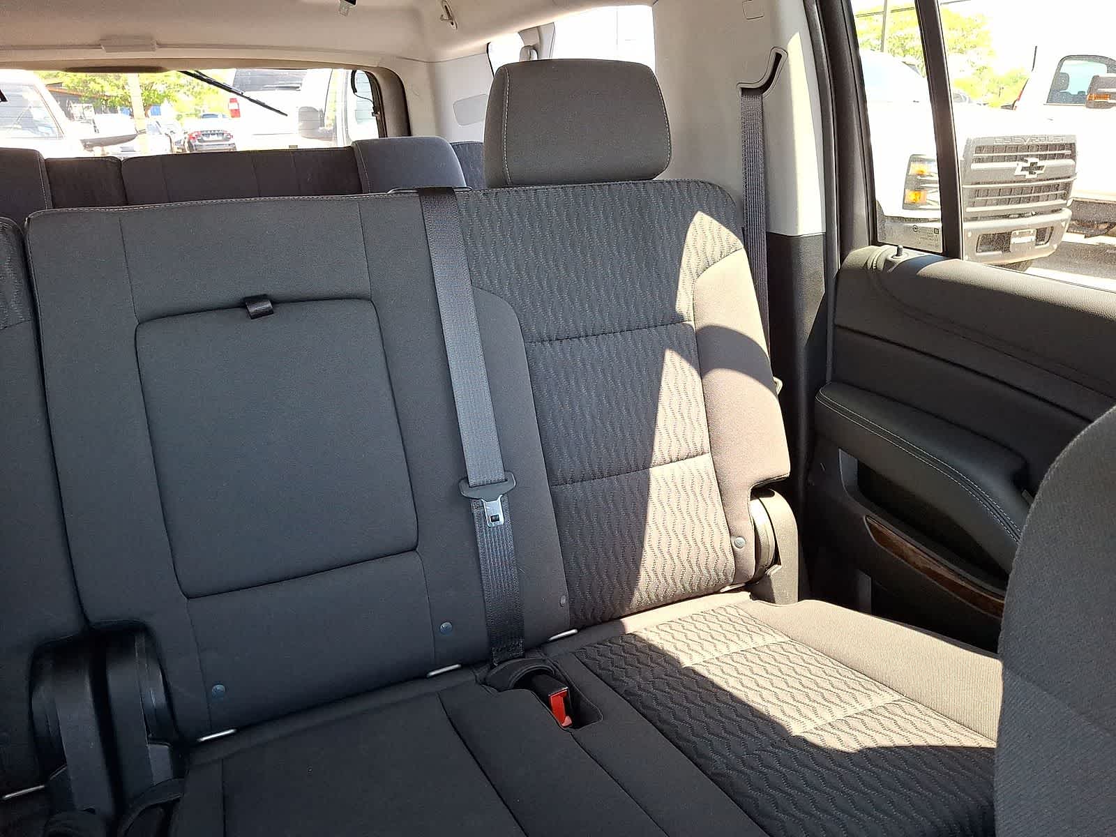 Thumbnail: 2020 Chevrolet Suburban - 15