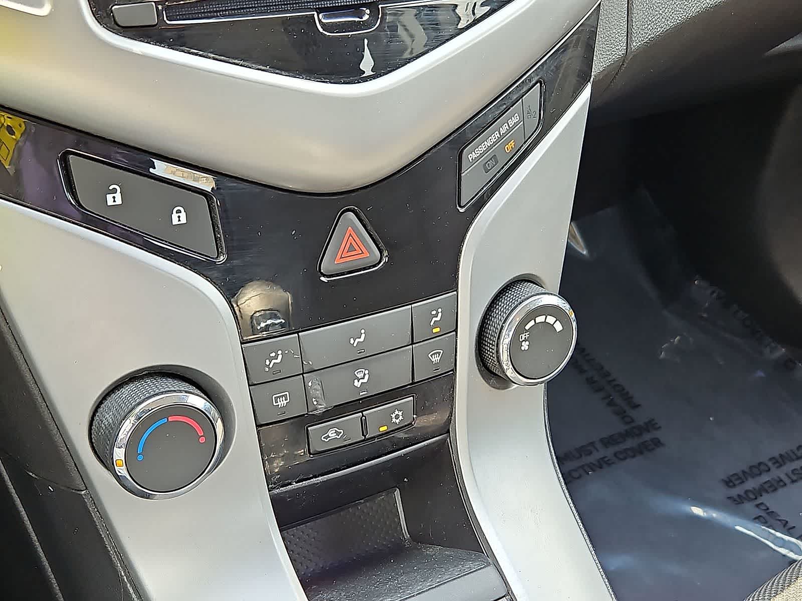 Thumbnail: 2012 Chevrolet Cruze - 20
