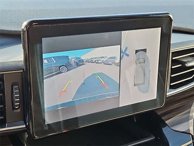 Thumbnail: 2023 Ford Explorer - 21