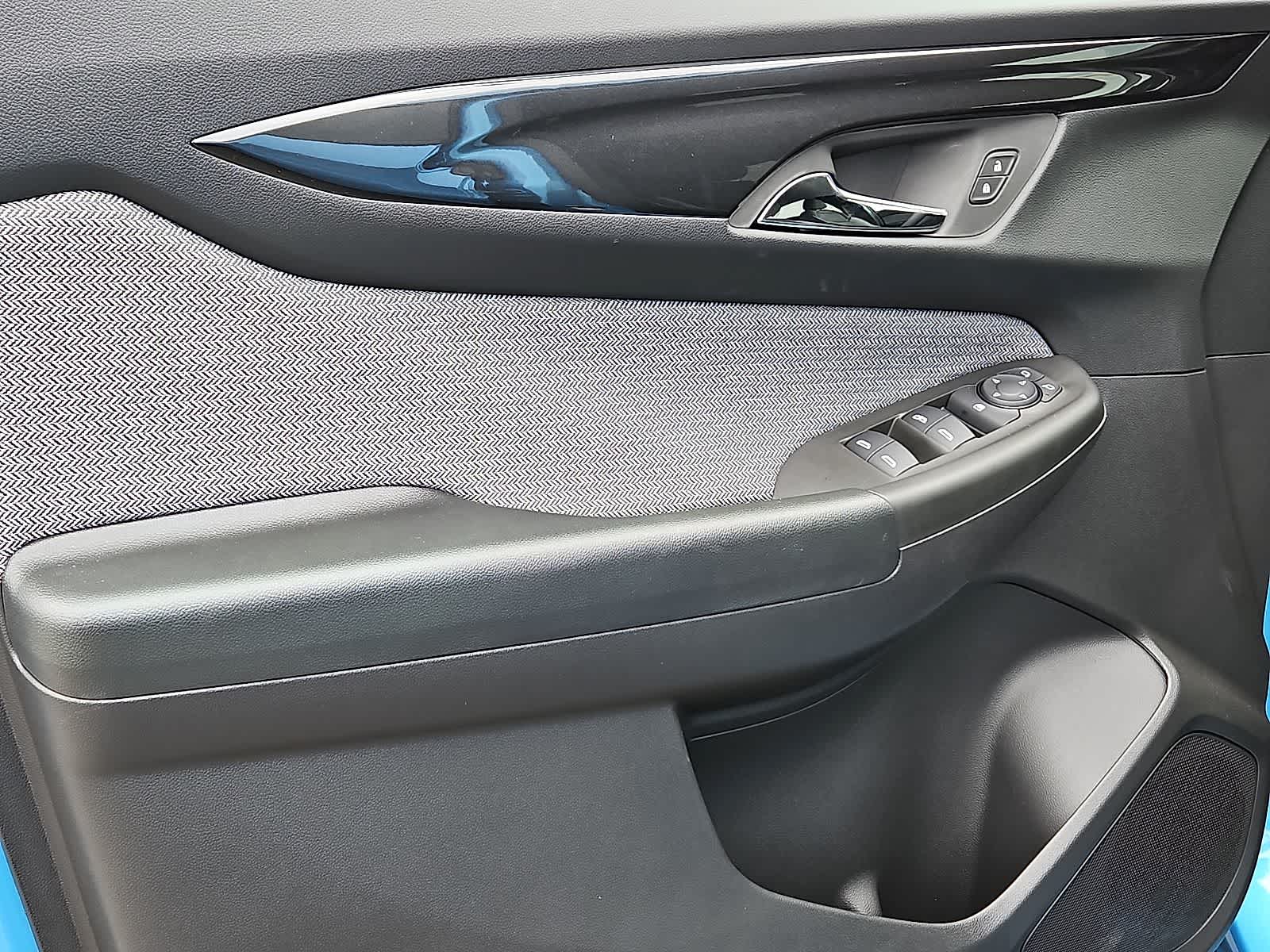 Thumbnail: 2026 Chevrolet TrailBlazer - 8