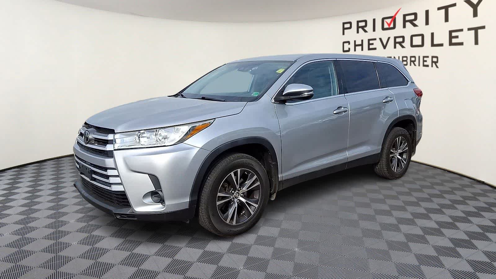 Thumbnail: 2019 Toyota Highlander - 4