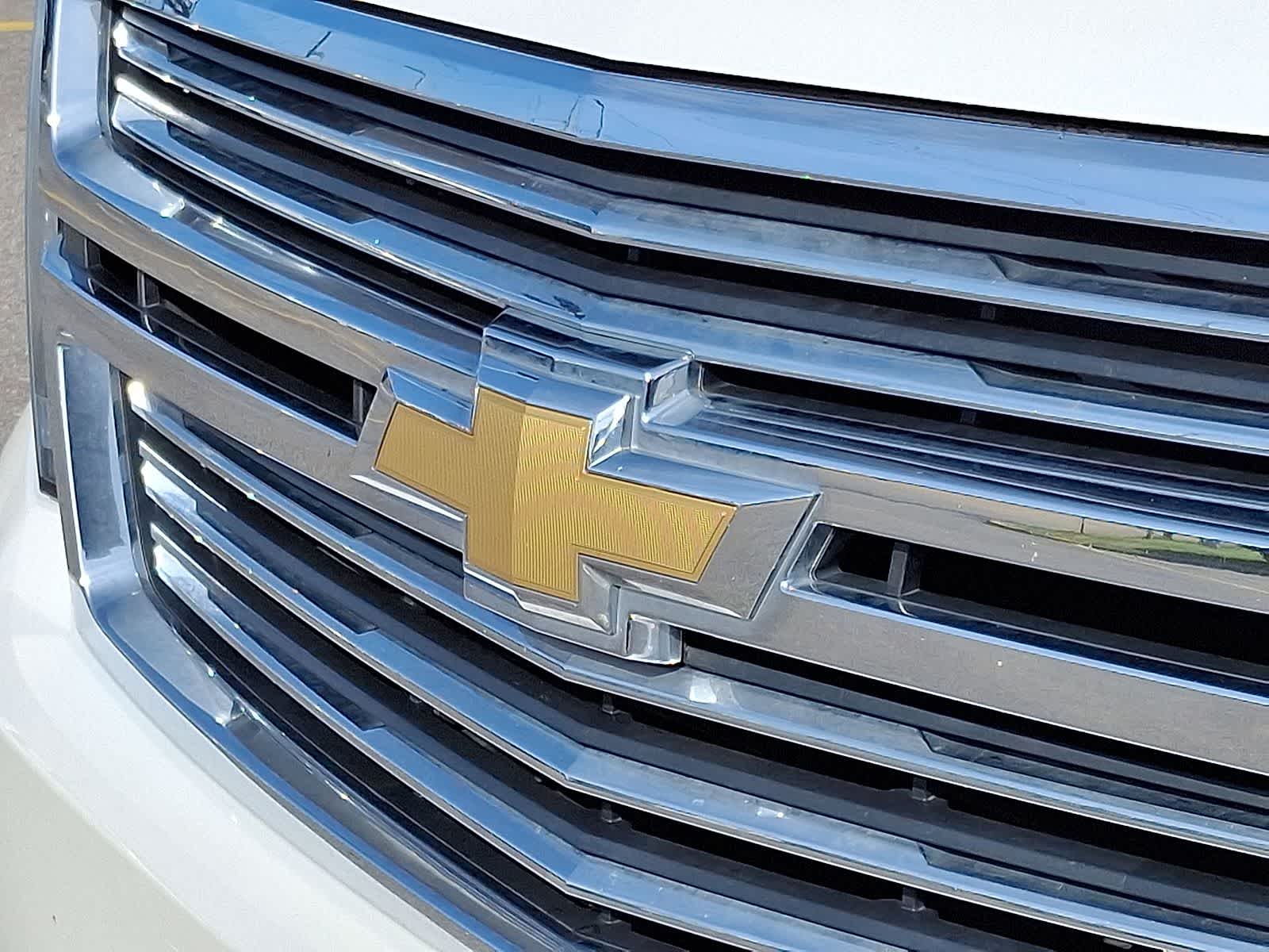 Thumbnail: 2018 Chevrolet Suburban - 38