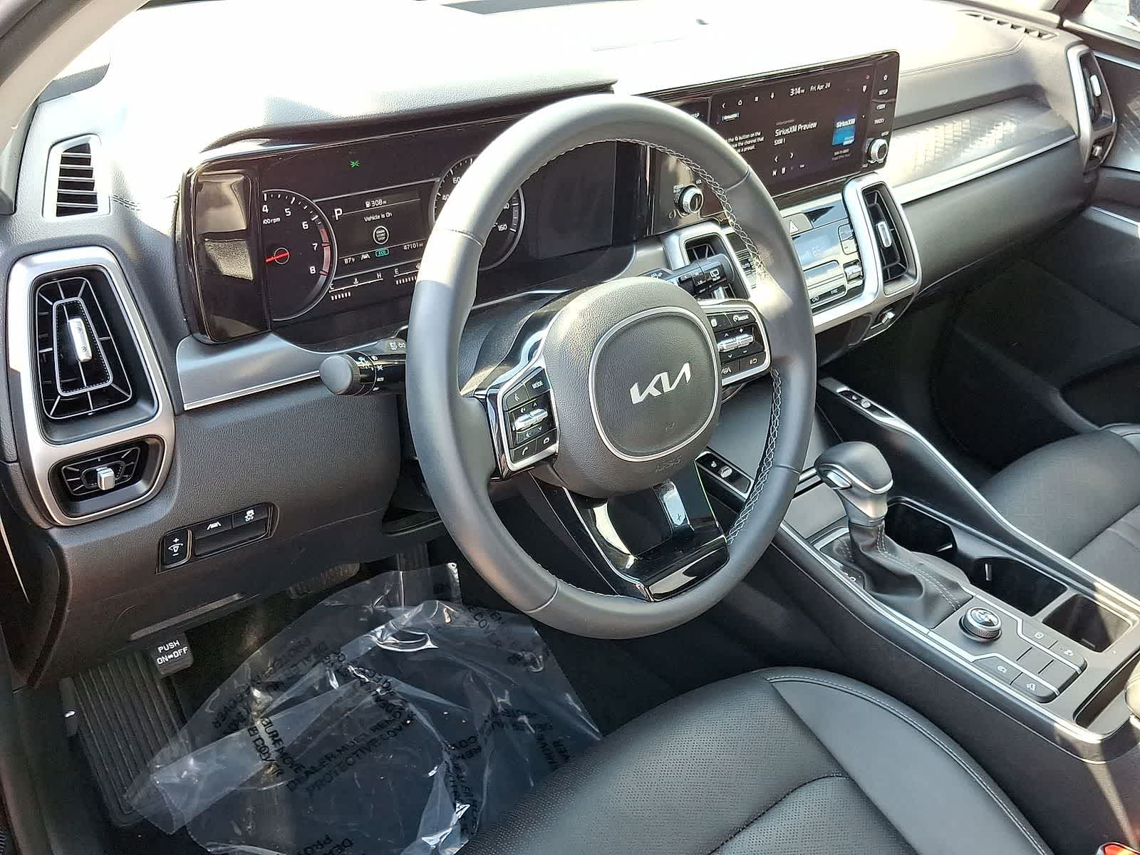 Thumbnail: 2023 Kia Sorento - 16