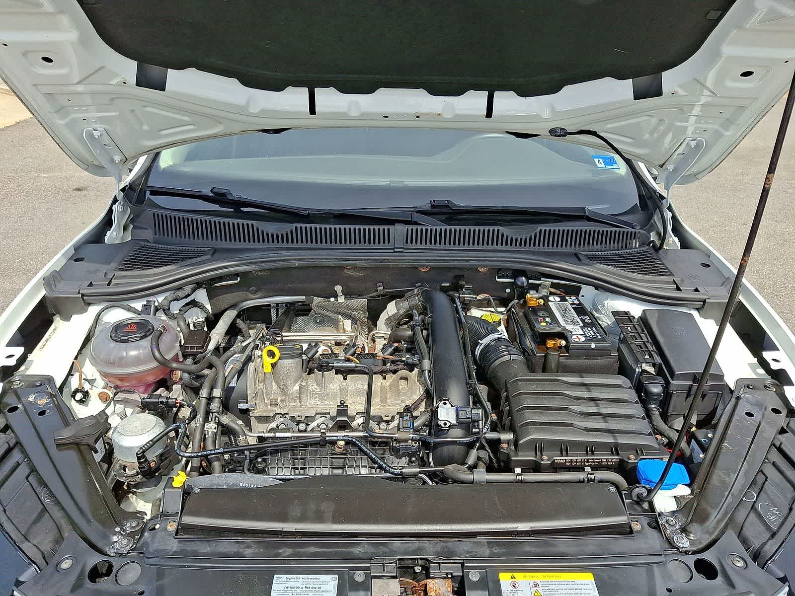 Thumbnail: 2021 Volkswagen Jetta - 32