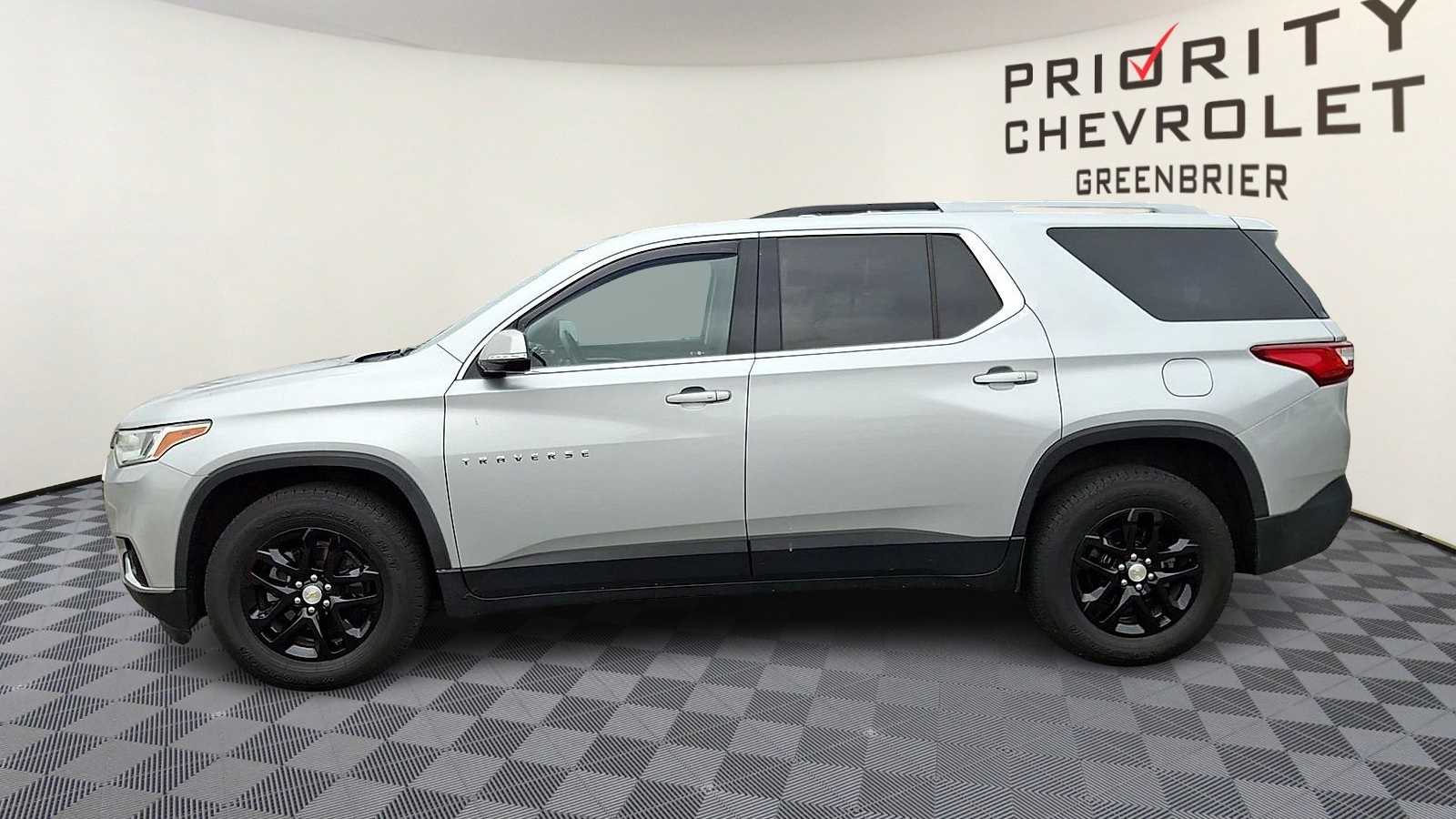 Thumbnail: 2018 Chevrolet Traverse - 5