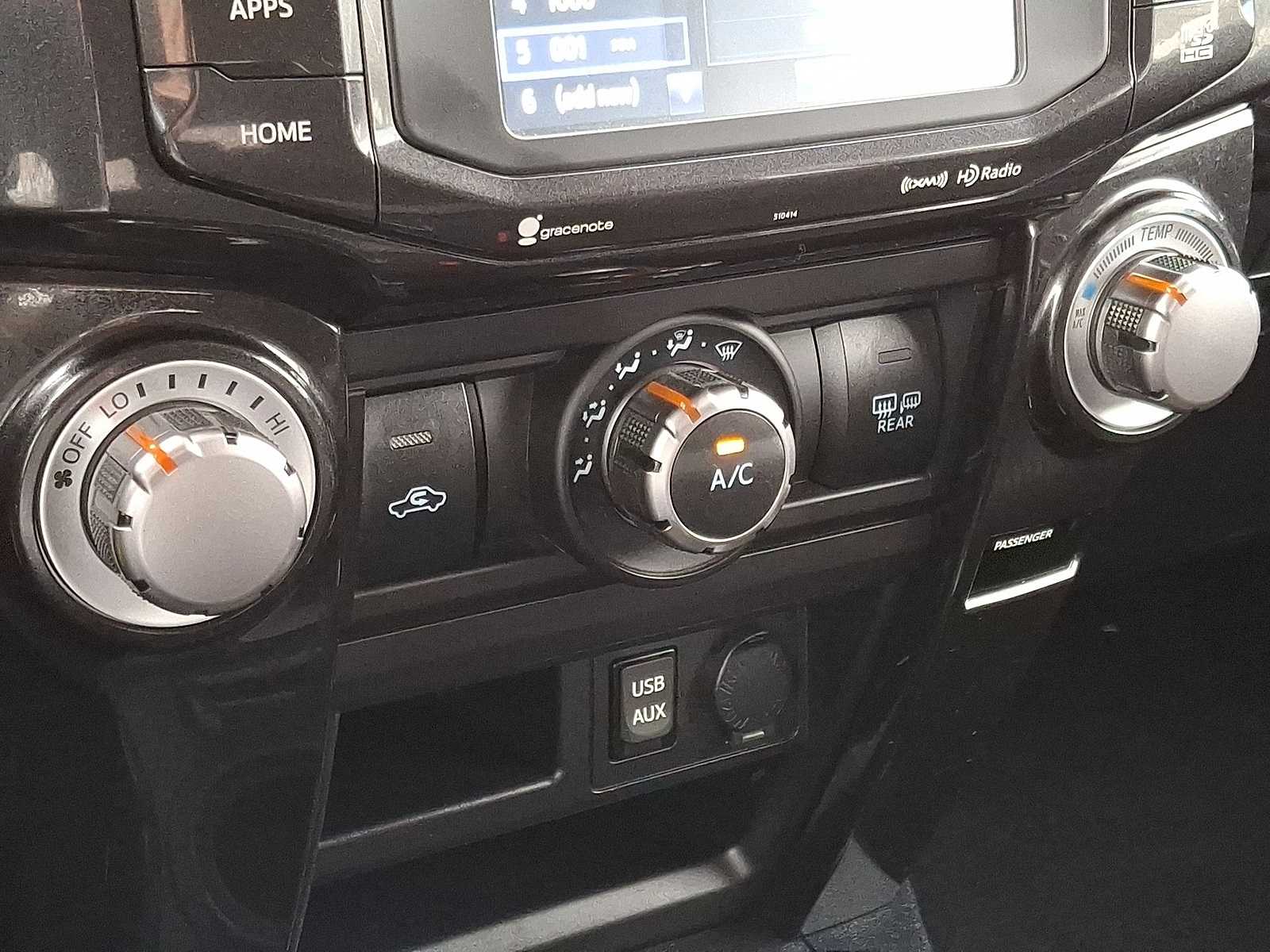 Thumbnail: 2019 Toyota 4Runner - 23