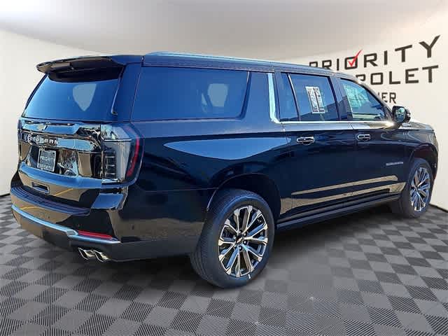 Thumbnail: 2026 Chevrolet Suburban - 4