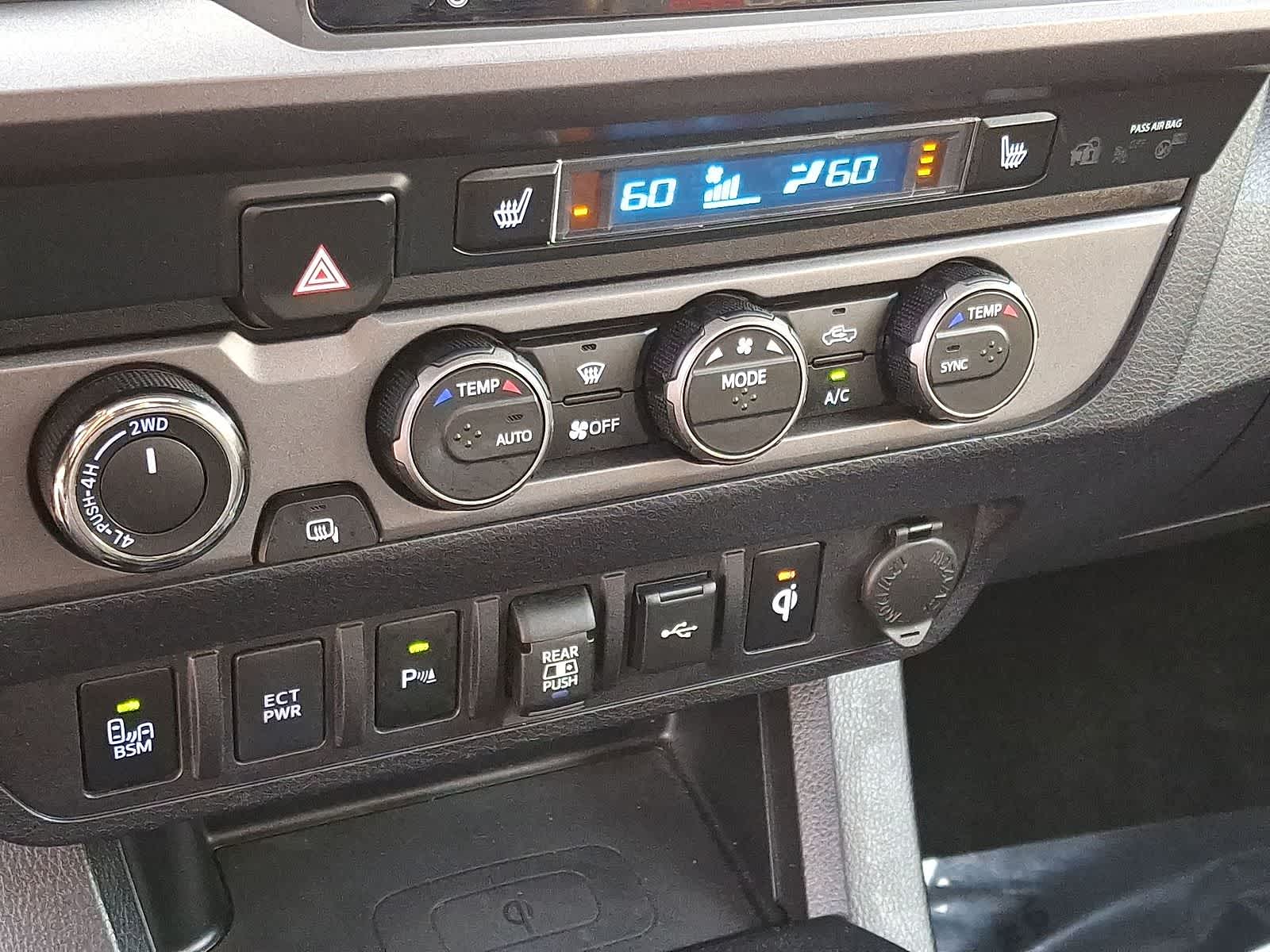 Thumbnail: 2020 Toyota Tacoma - 24