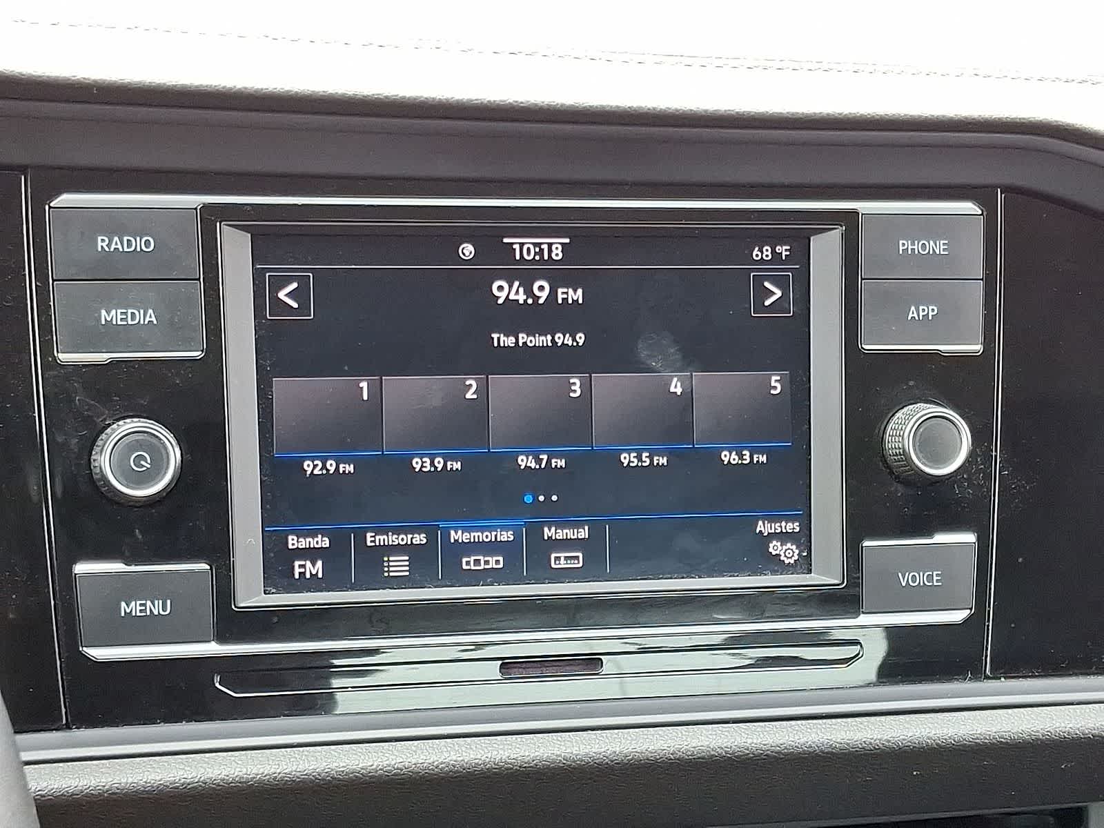 Thumbnail: 2024 Volkswagen Jetta - 19