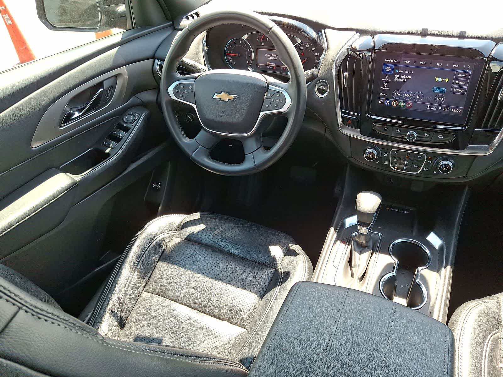 Thumbnail: 2023 Chevrolet Traverse - 10