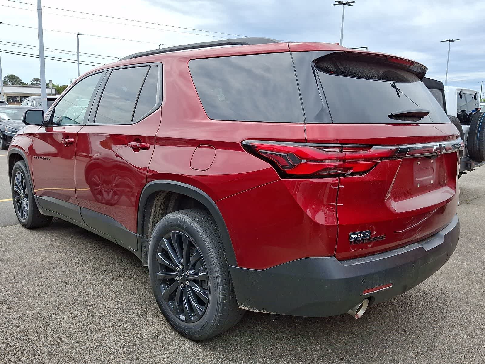 Thumbnail: 2023 Chevrolet Traverse - 5