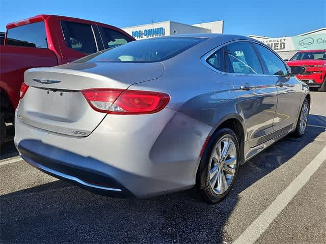 2016 Chrysler 200 Limited photo 3