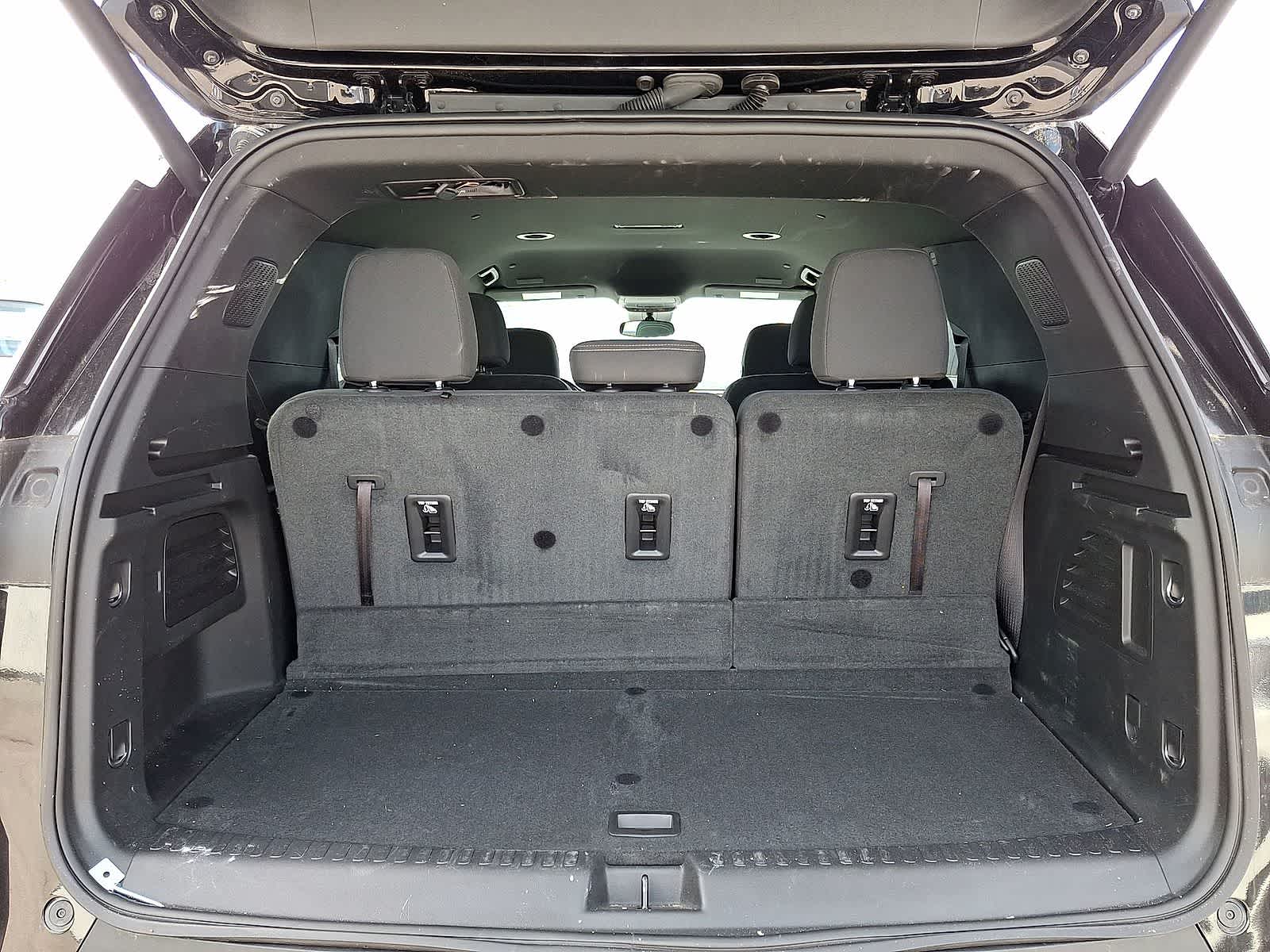 Thumbnail: 2025 Chevrolet Traverse - 32