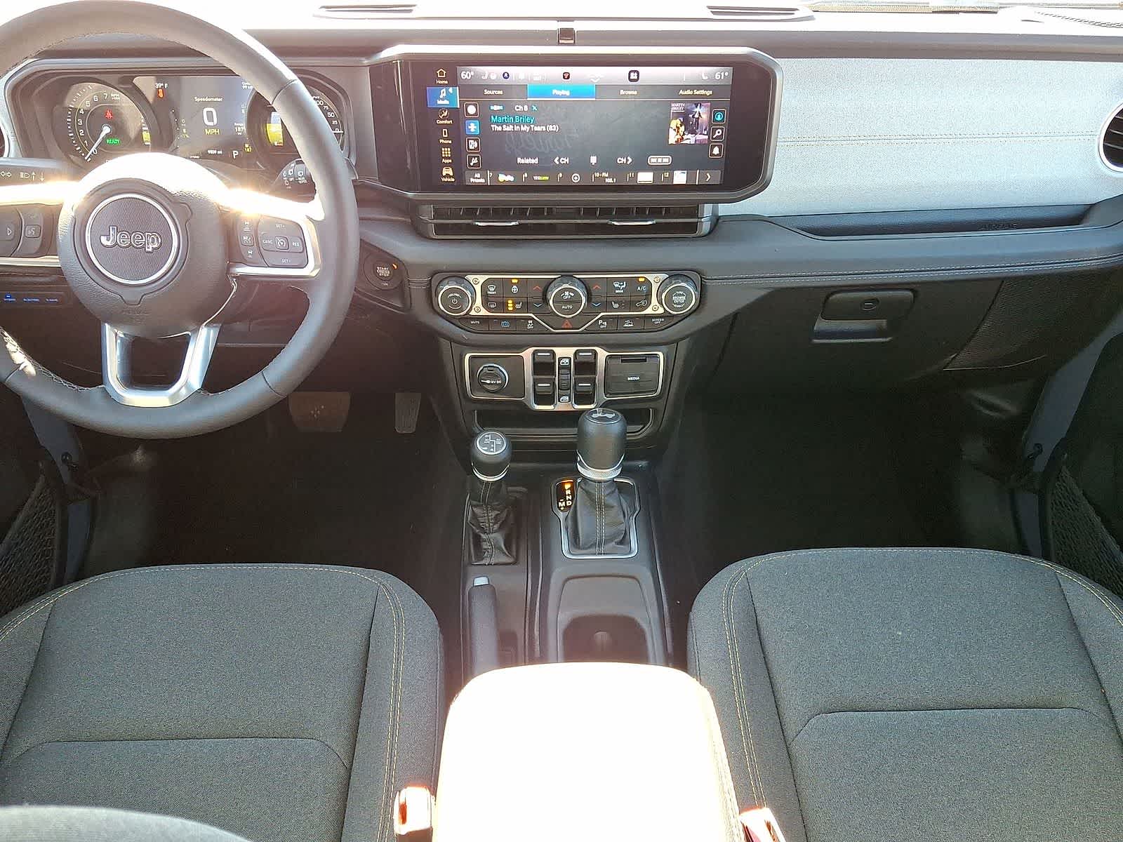 Thumbnail: 2025 Jeep Wrangler - 25