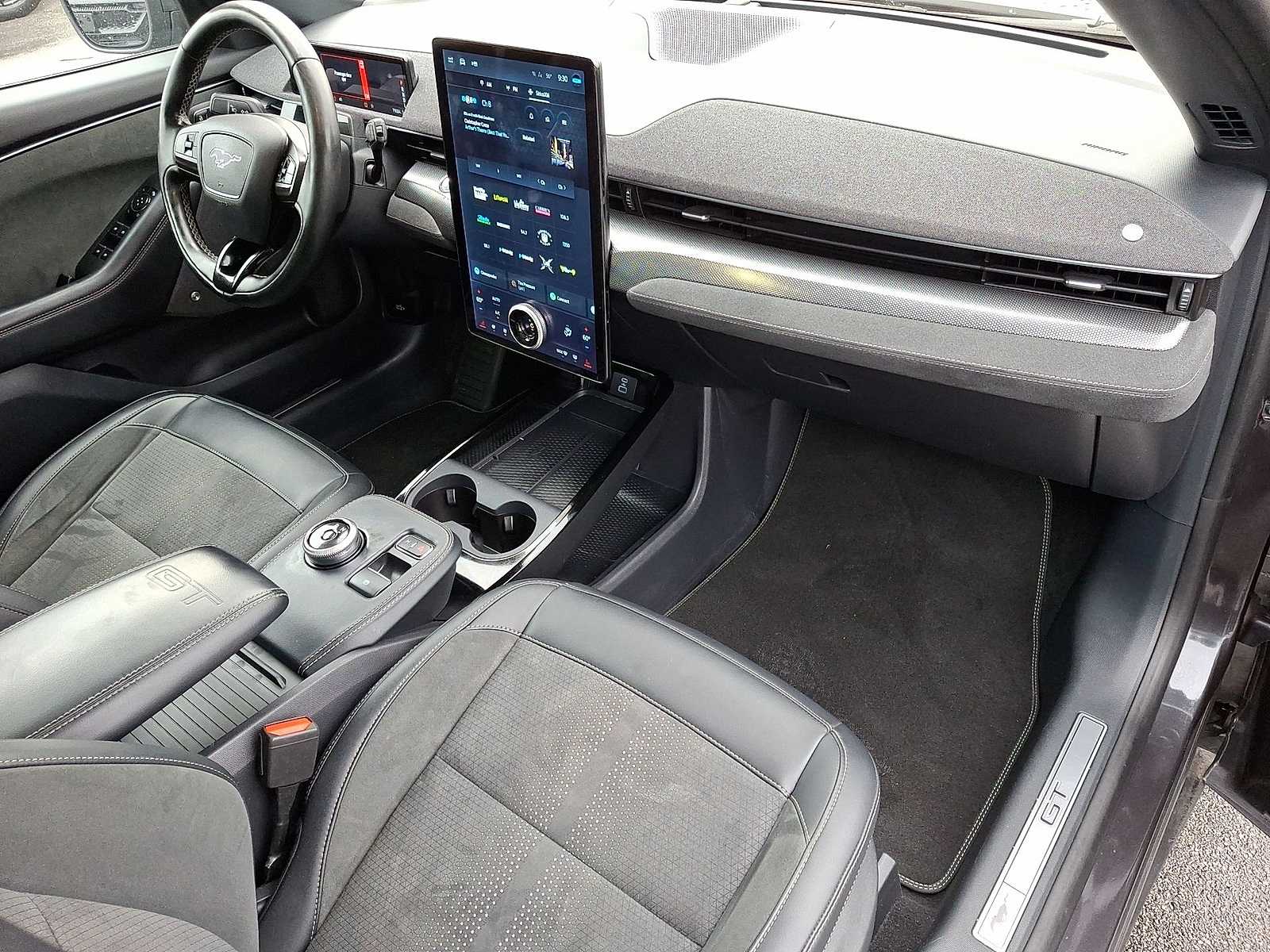 Thumbnail: 2022 Ford Mustang Mach-E - 31