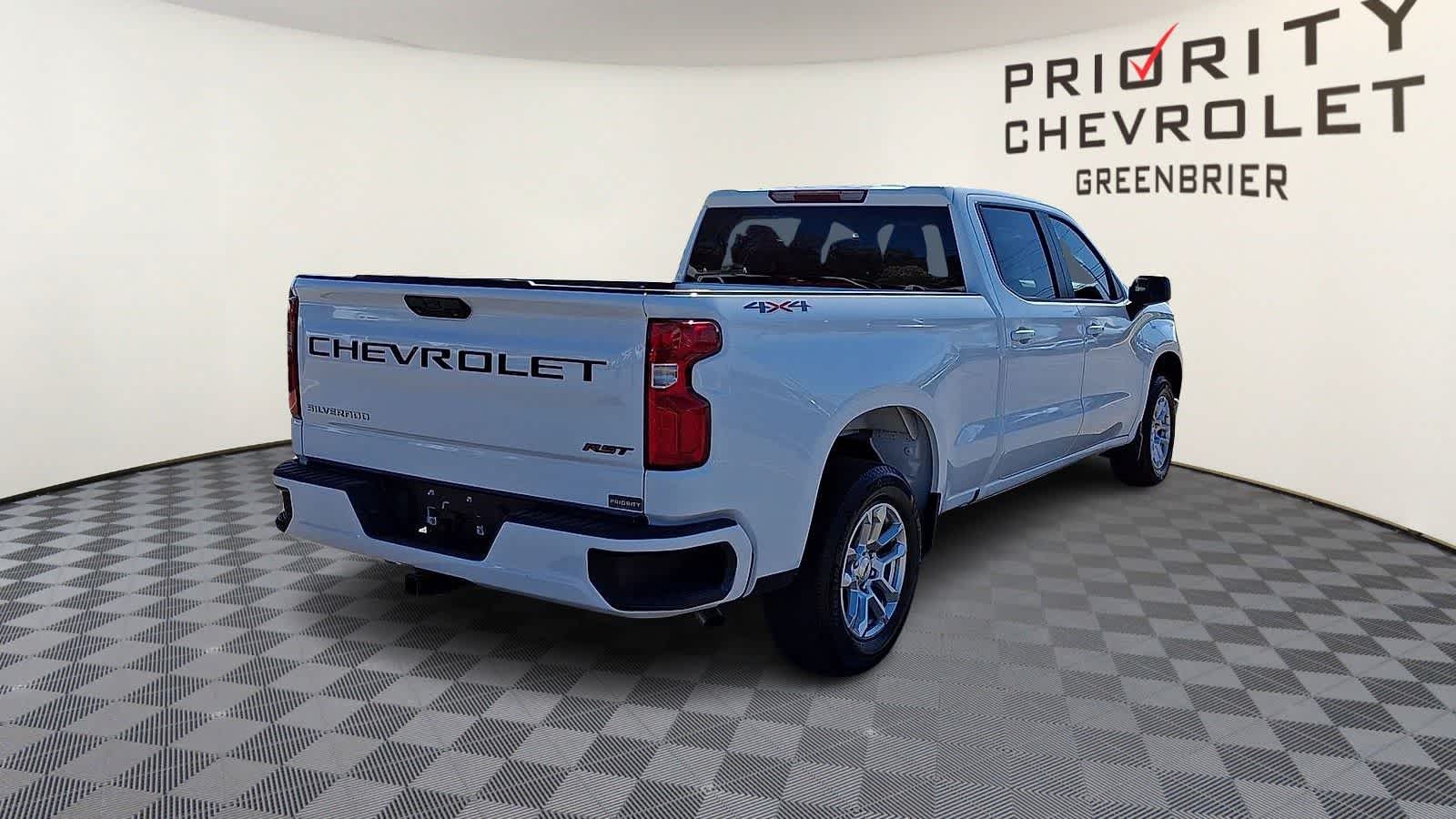 Thumbnail: 2023 Chevrolet Silverado 1500 - 8